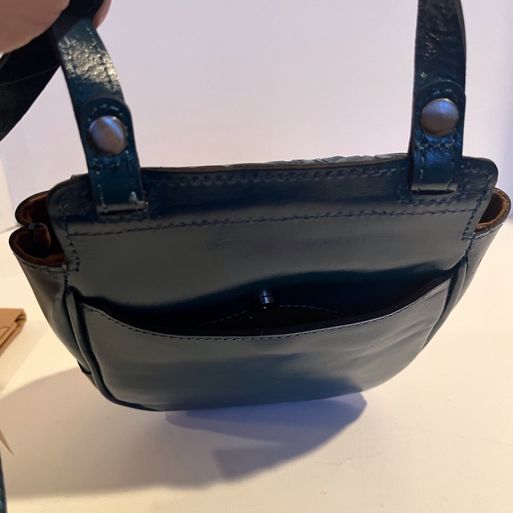 NWT Patricia Nash Leather Rocca Saddle Blue Coral Crossbody Bag - Picture 5 of 13